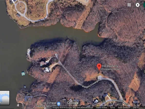 550 Bayberry Crossing Dr, Gainesville, GA 30501