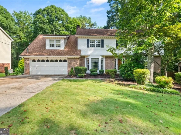 3798 Lee Ridge Way SW, Lilburn, GA 30047