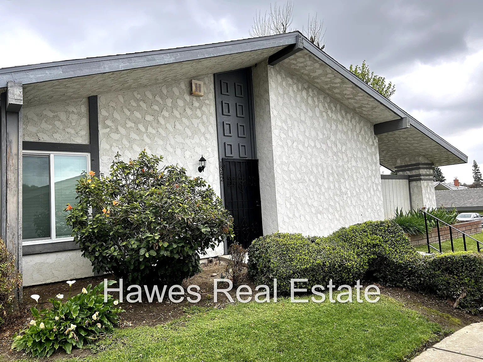 Upland - Highly Upgraded 2 Bed 1 Bath Townhouse for Lease — Photo 1