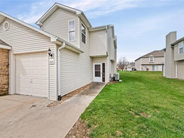 1640 SW Madison St, Lees Summit, MO 64081