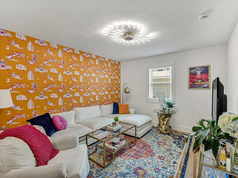 701 Harris Ave — Photo 18