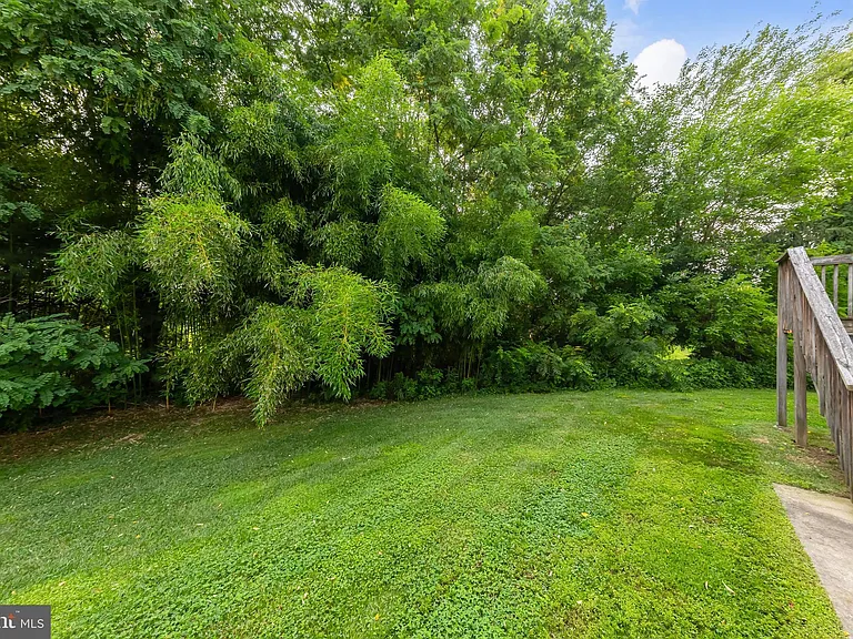 1085 Buckingham Dr — Photo 28