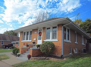 1719 N Center St, Crest Hill, IL 60403