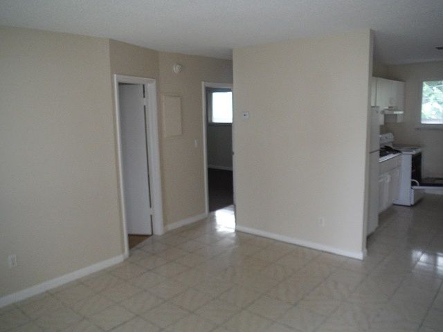 2nd image of 2319 Wilson St #1