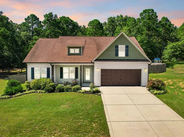 217 Oxford Woods Dr, Angier, NC 27501