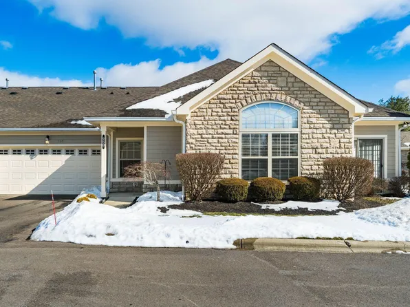 950 Villas Dr, Pataskala, OH 43062