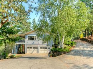 850 Manzanita Dr, Rogue River, OR 97537