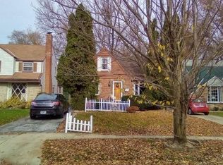 3845 Bainbridge Rd, Cleveland Heights, OH 44118