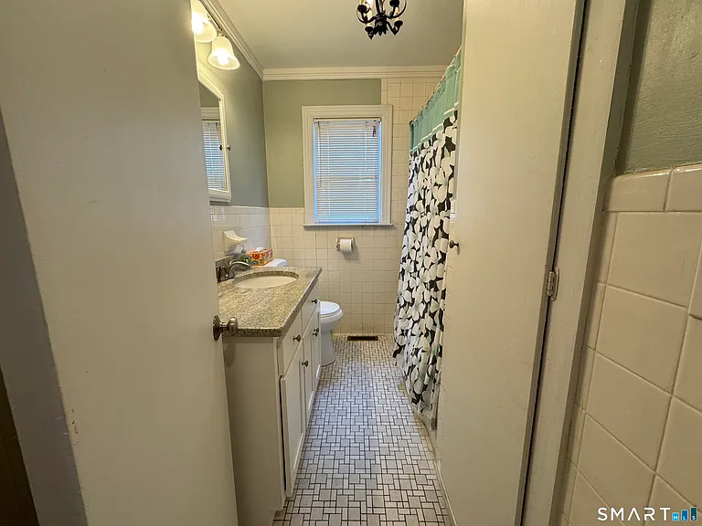 42 Parkway S — Photo 9