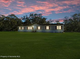 17632 Overstreet Ln, Spring Hill, FL 34610