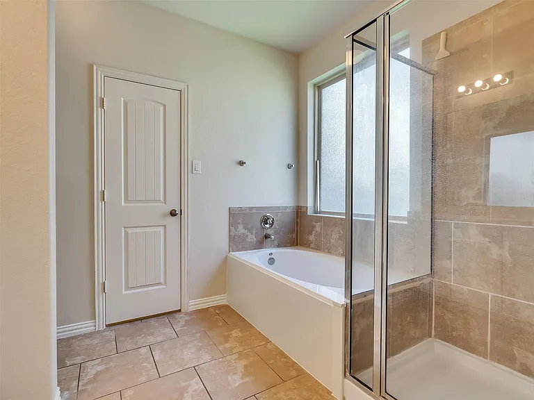 10906 Whistlers Cottage Ct — Photo 23