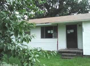 1007 Raspberry Ln, Augusta, AR 72006