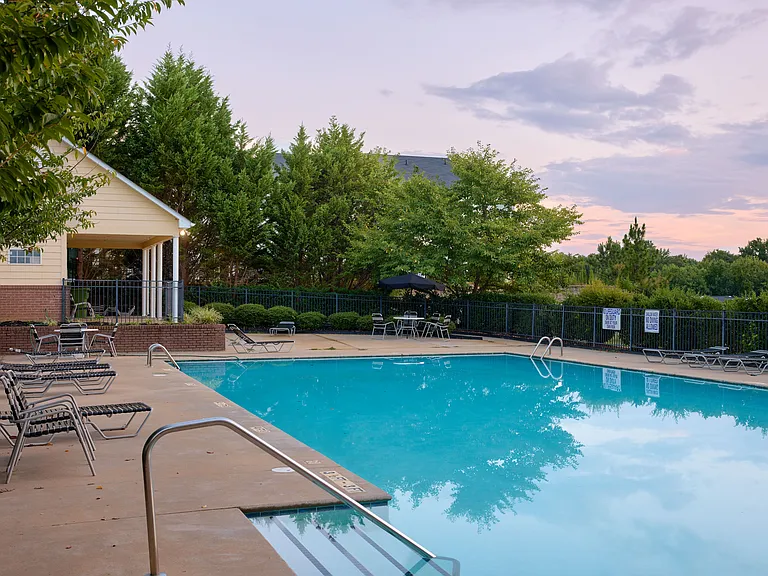 457 Woodbark Ct — Photo 2