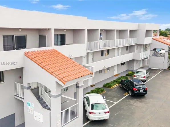2670 W 76th St APT 102, Hialeah, FL 33016