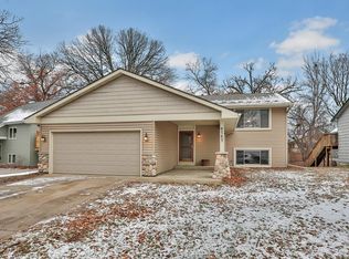 9767 Magnolia St NW, Coon Rapids, MN 55433