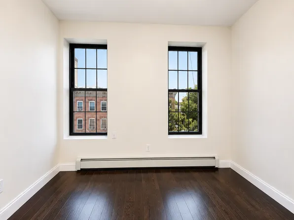 406 Tompkins Avenue image 1 of 21