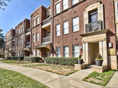 2984 Selwyn Ave, Charlotte, NC, 28209