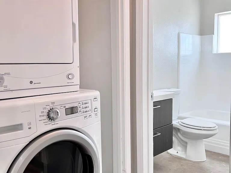 445 W Osborn Rd #15 — Photo 11