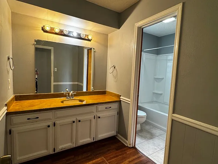 1729 Tallwood Dr — Photo 23