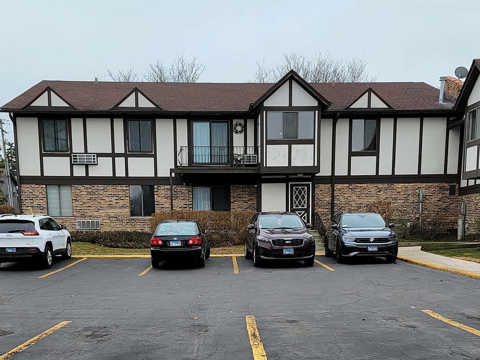 1st image of 236 George St APT B