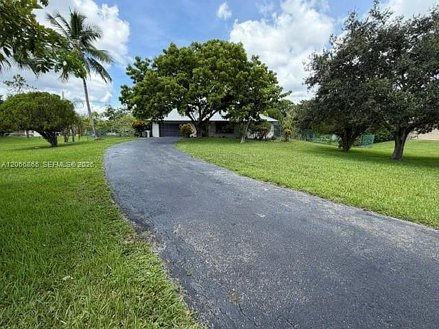 6217 NW 75th Way — Photo 2