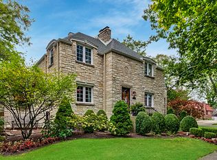 200 East Ave, Park Ridge, IL 60068