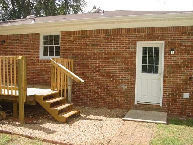 600 Larry Dr — Photo 23