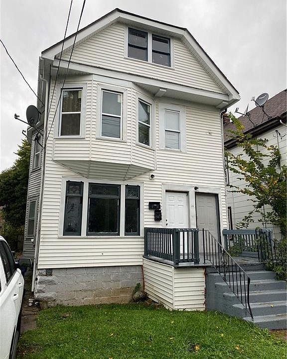 1st image of 410 Cornwall Ave