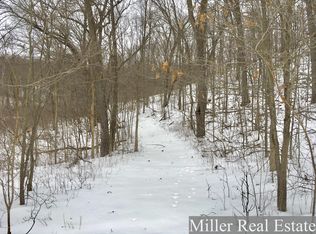 7475 S Norris Rd, Delton, MI 49046