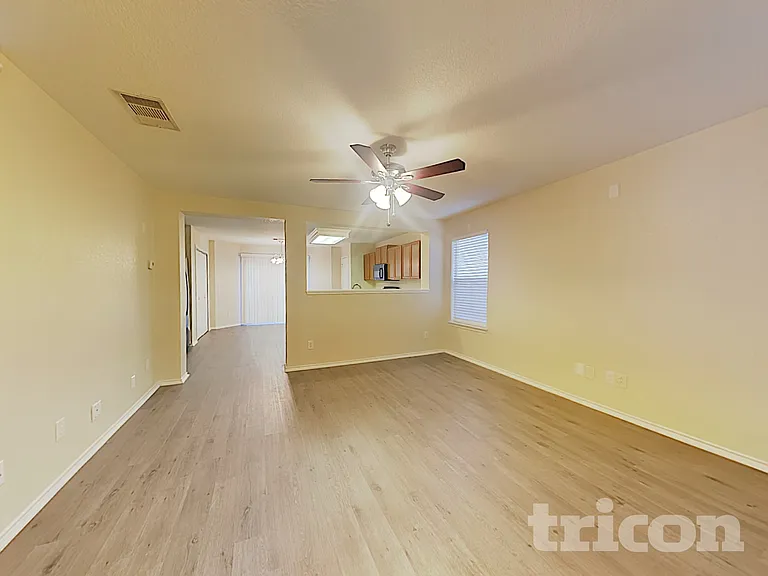 635 Cherokee Blvd — Photo 3