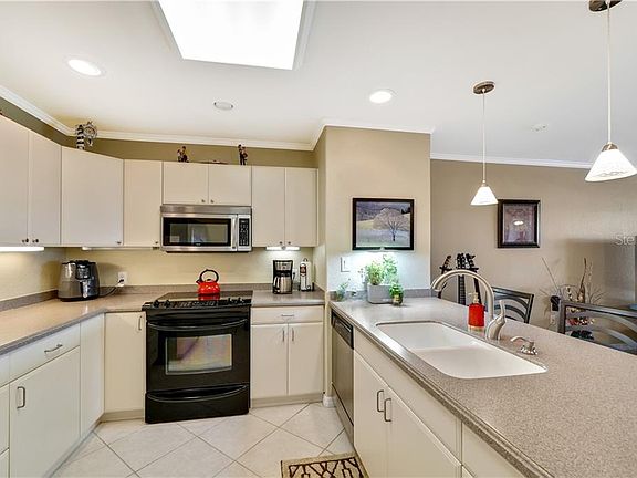 5th image of 601 Shreve St Unit 63-C