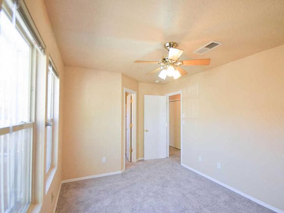 3rd image of 1731 Los Jardines Pl NW