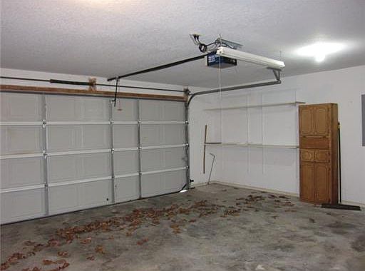 5th image of 25 Westbury Dr