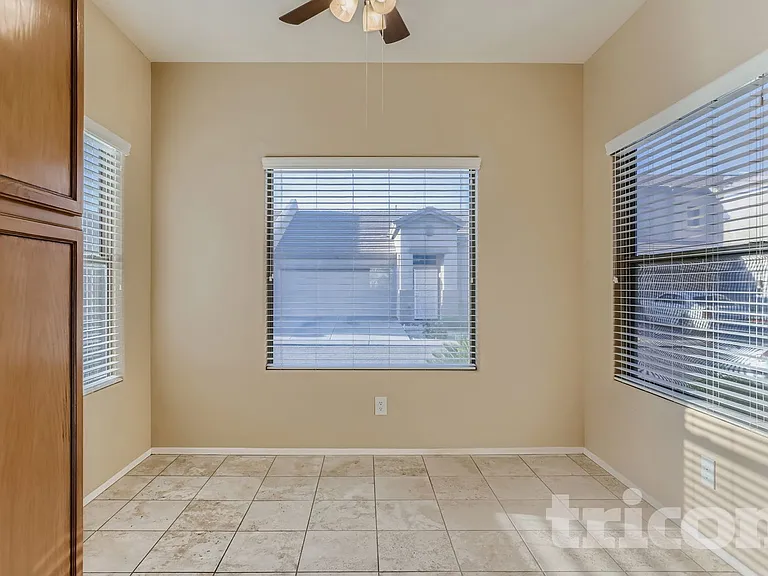 44 S Greenfield Rd — Photo 10