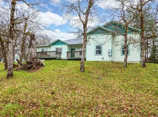 270 Rene Dr, Shady Cove, OR 97539