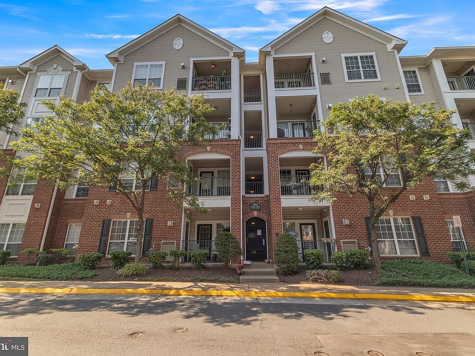 1st image of 4852 Eisenhower Ave Unit 439
