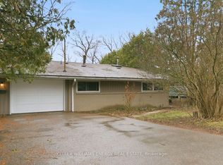 42 Oakley Blvd, Toronto, ON M1P3P4