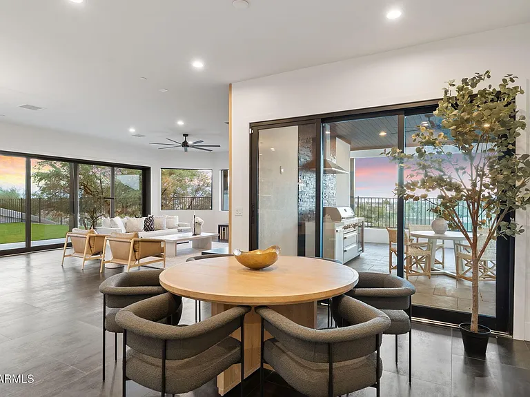 3135 E Palo Verde Dr — Photo 14