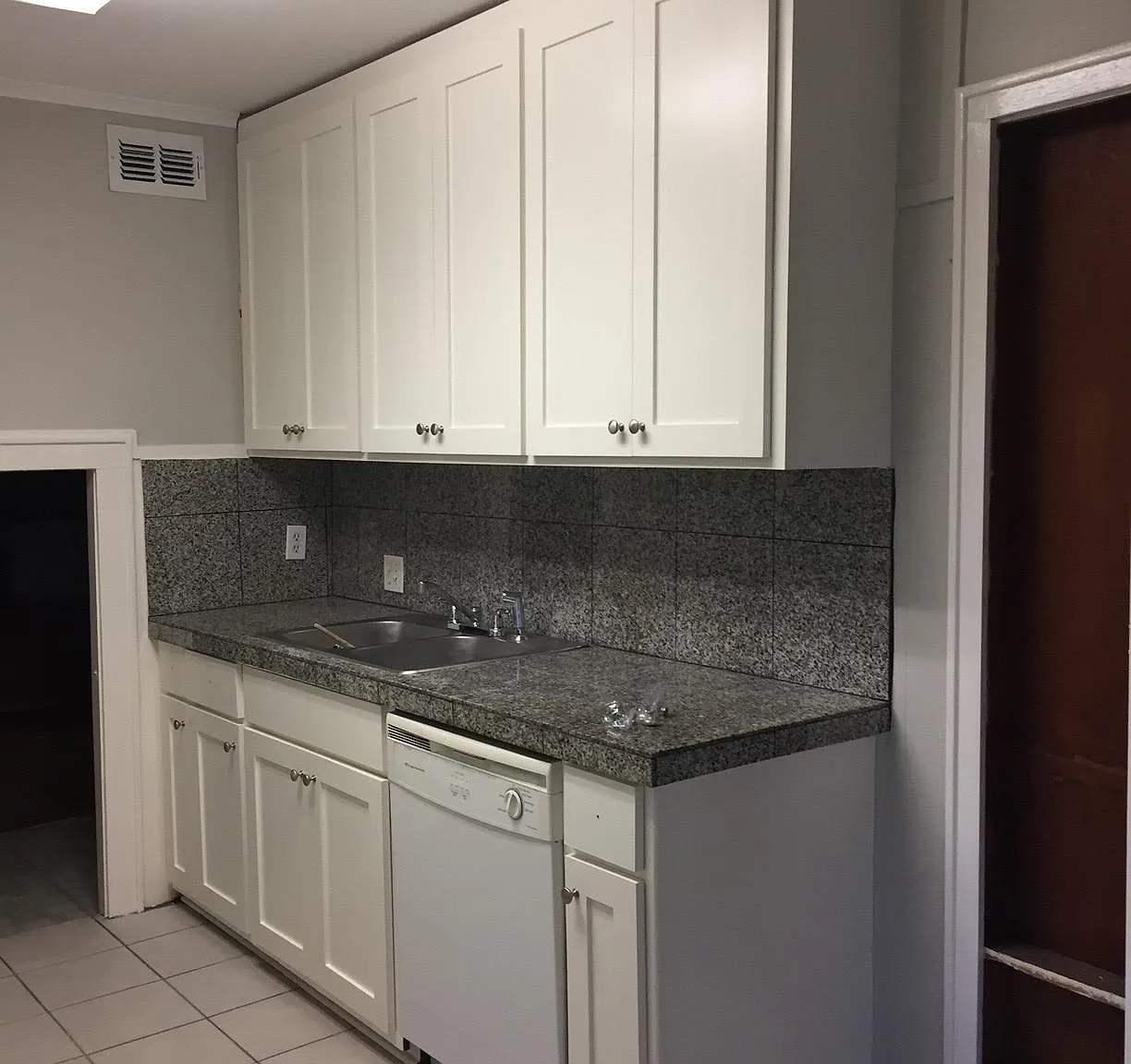 2 bed, 1100 sqft, $850 — Photo 1