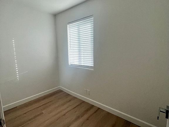 5th image of 510 E 97th St #7