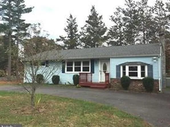 301 Manahawkin Trl, Browns Mills, NJ 08015