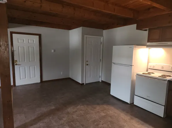 2 Conz St APT 74, Northampton, MA 01060