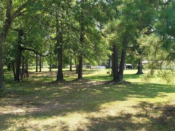 6205 Autumn Wood Cir, Haughton, LA 71037