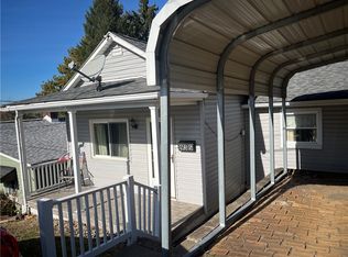 935 Hilltop St, Homestead, PA 15120