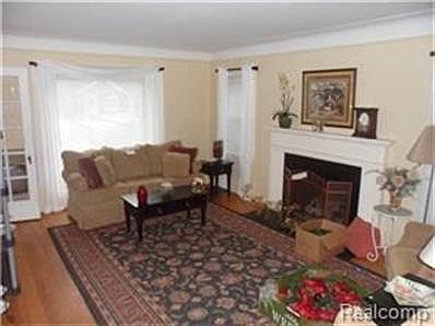 2nd image of 2032 Country Club Dr