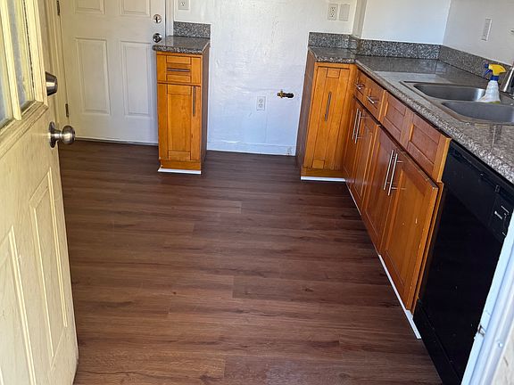 2nd image of 112 Campbell Ave
