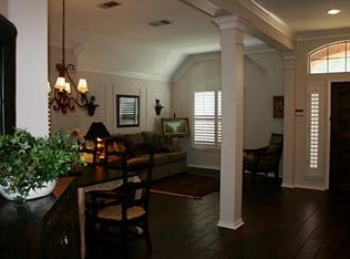 465 Vista Noche Dr, Lewisville, TX 75067