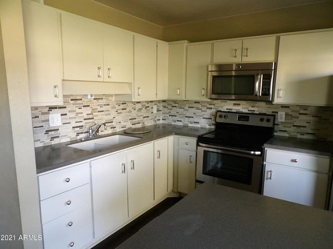1st image of 2532 W Berridge Ln #E220