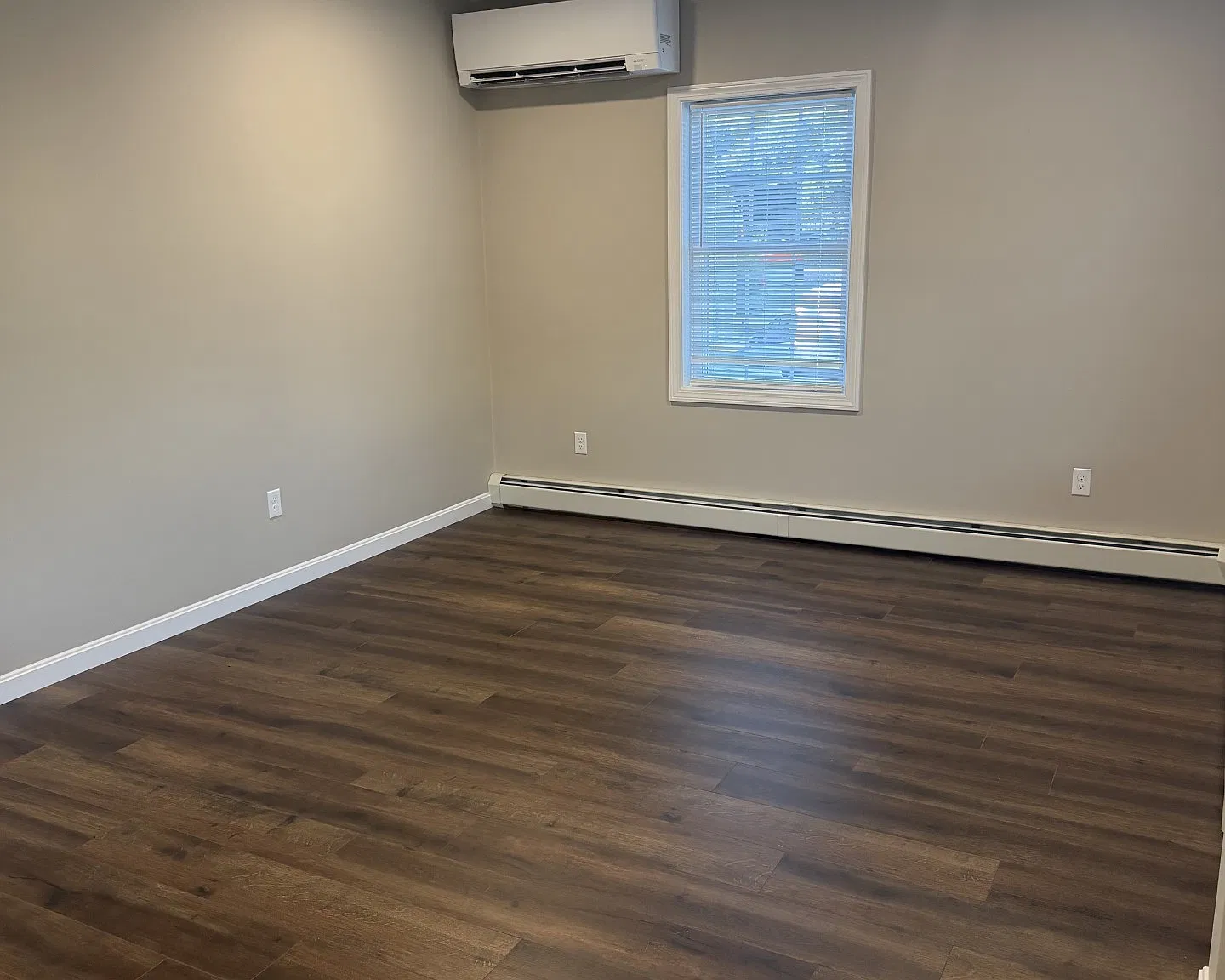 2 bed, 1000 sqft, $2,500 — Photo 4