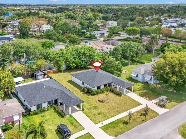 152 NW 18th, Homestead, FL 33030